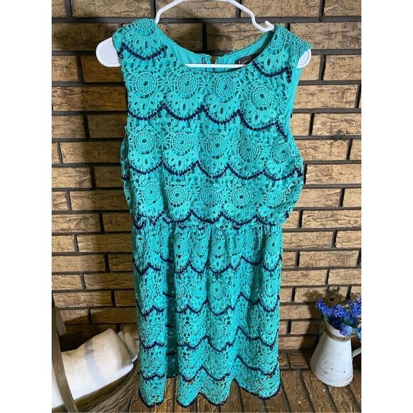 Luxology Crotchet Teal Dress‎ - Picture 1 of 5
